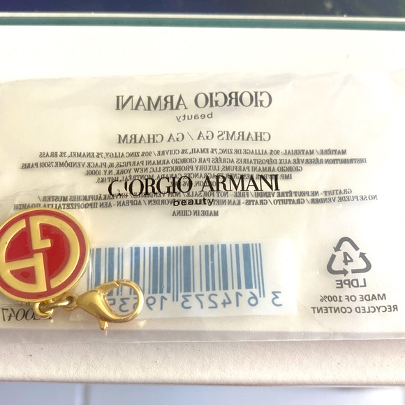 Giorgio Armani promotional charm. - Picture 3 of 4